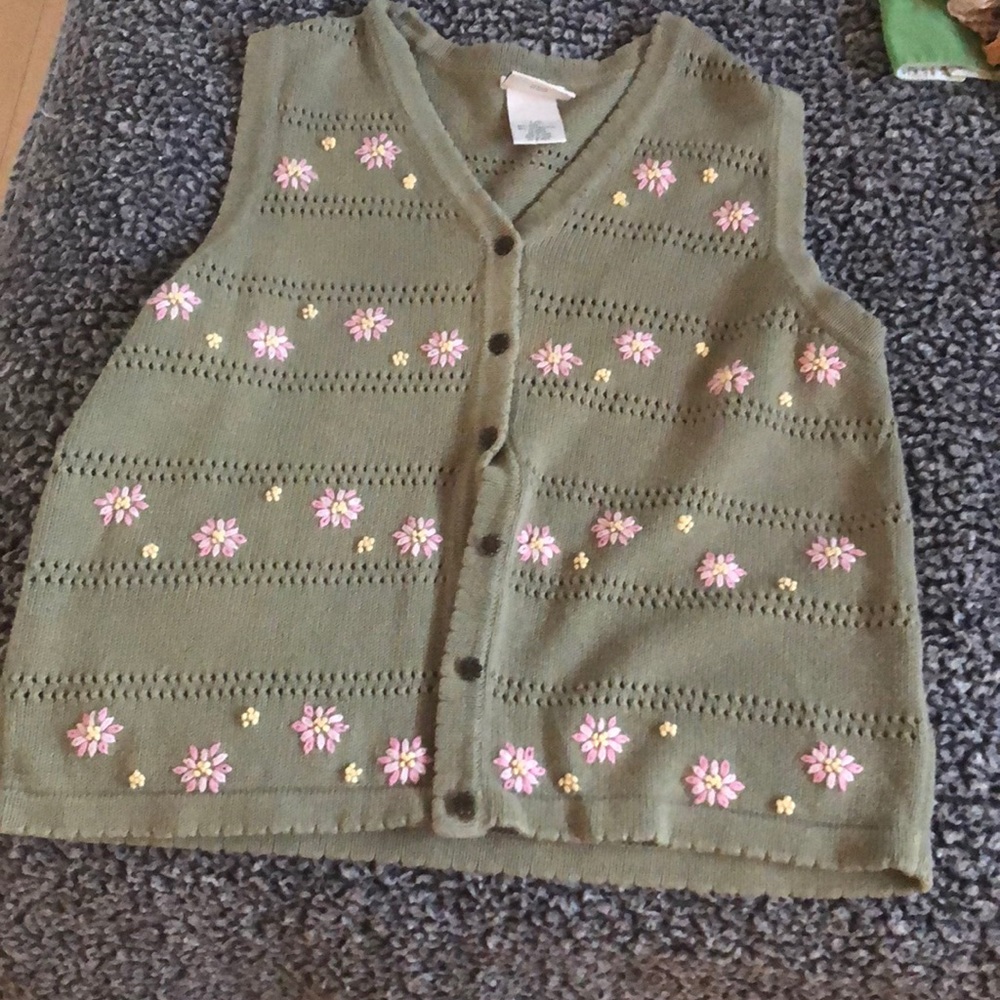 Vintage green with flowers sweater vest